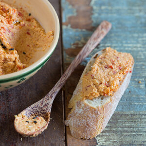 Recept: Hummus van adukibonen van GreenAge